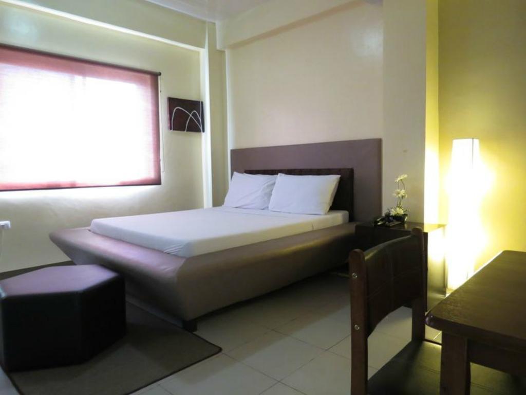Hotel Cara Lipa City Ngoại thất bức ảnh